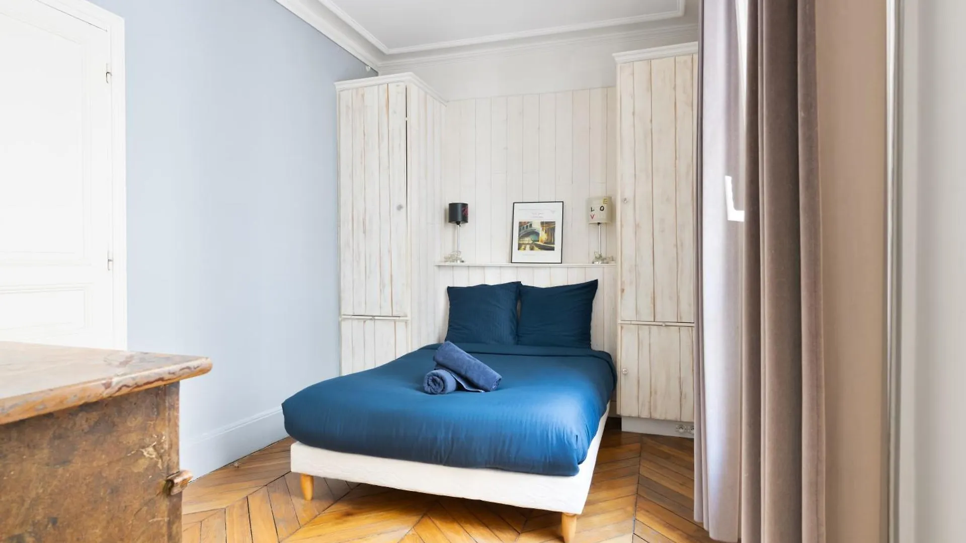 Apartment Quartier Champ De Mars Free Netflix